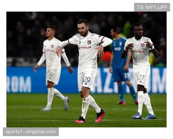 洛里昂0比3不敌朗斯，主场失利深陷降级区泥潭