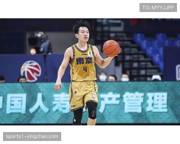 邬挺嘉劈叉勾脚尖动作 符合C2条款却未判违体